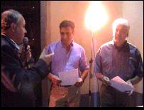 AGOSTO 2003 IL SINDACO LEONARDO AIELLO  COSEGNA L'ATTESTATO DI BENEMERENZA A CARLO FONTANA E ROCCO PELLEGRINO