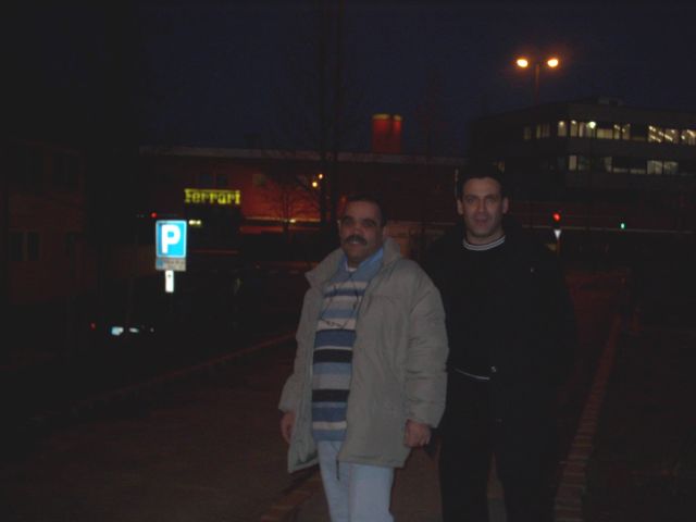 Il mio amico Rocco Costantino e suo fratello Leonardo davanti agli stabilimenti Ferrari